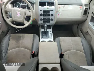 2010 Mercury Mariner Premier with VIN 4M2CN8HG3AKJ16128, listed as a Copart auction lot 58649895 with 157,798 mi miles and Salvage title. Bid and sale history available at DreamBid. Image 8.
