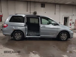 2006 Honda Odyssey EX-L с VIN 5FNRL38666B100333, выставлен на аукционе IAAI как лот 41859437 с пробегом 120 379 миль миль и . История ставок и продаж доступна на DreamBid. Изображение 14.