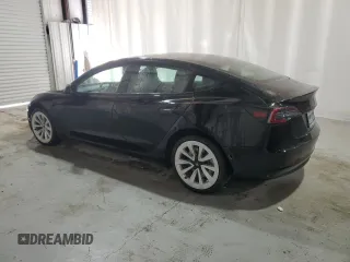 2022 Tesla Model 3 z VIN 5YJ3E1EA1NF286584, wystawiony jako Copart lot #48597405 z przebiegiem 83 340 mil mil oraz Czysty tytuł • Clean title. Historia ofert i sprzedaży dostępna na DreamBid. Obrazek 2.
