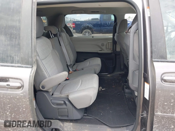 2021 Toyota Sienna LE with VIN 5TDKRKEC9MS034194, listed as a IAAI auction lot 42552990 with 21,633 mi miles and . Bid and sale history available at DreamBid. Image 8.