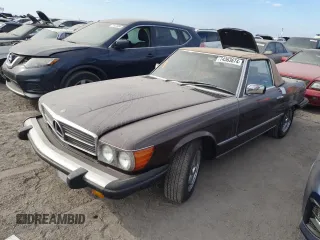 1984 Mercedes-Benz 380 with VIN WDBBA45A5EA009369, listed as a Copart auction lot 74363674 with 79,513 mi miles and Salvage Title. Bid and sale history available at carsss.com. Image 1.