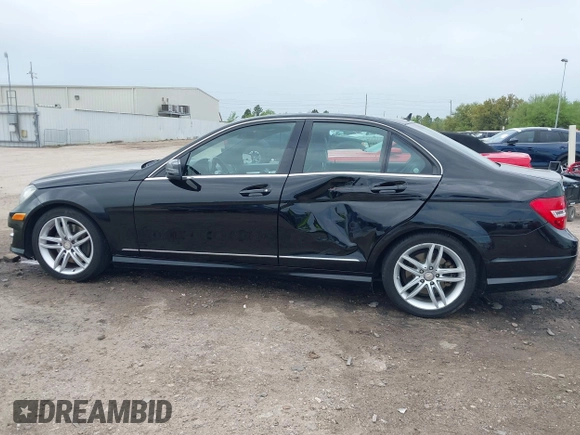 2013 Mercedes-Benz C 300 Sport with VIN WDDGF8AB3DA783106, listed as a IAAI auction lot 41911478 with 117,062 mi miles and . Bid and sale history available at carsss.com. Image 14.