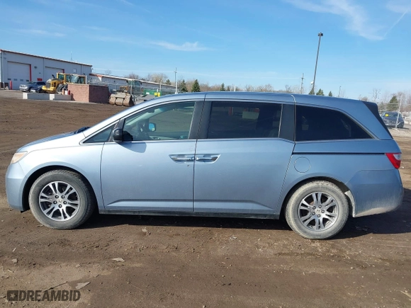 2011 Honda Odyssey EX-L with VIN 5FNRL5H68BB029724, listed as a IAAI auction lot 41854698 with 171,600 mi miles. Bid and sale history available at carsss.com. Image 14.