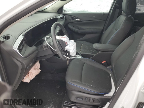 2025 Buick Encore GX Sport Touring with VIN KL4AMESL3SB100186, listed as a Copart auction lot 44016025 with 3,722 mi miles and Salvage title. Bid and sale history available at DreamBid. Image 7.