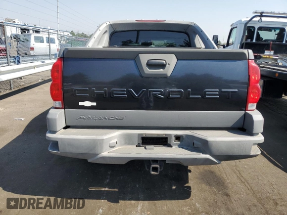 2002 Chevrolet Avalanche with VIN 3GNEK13T02G102710, listed as a Copart auction lot 65681794 with Not Provided miles and Clean Title. Bid and sale history available at carsss.com. Image 6.