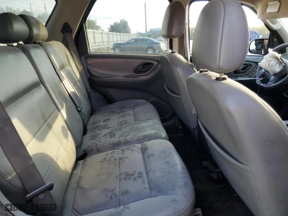 2006 Ford Escape XLT with VIN 1FMYU03186KB35165, listed as a Copart auction lot 71563254 with 206,450 mi miles and Clean Title. Bid and sale history available at carsss.com. Image 11.