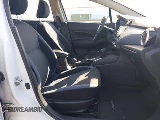 2024 Nissan Versa SV z VIN 3N1CN8EV9RL848415, wystawiony jako IAAI lot #42069381 z przebiegiem 36 904 mil mil oraz . Historia ofert i sprzedaży dostępna na DreamBid. Obrazek 5.