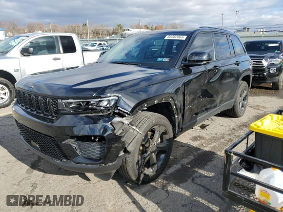 2023 Jeep Grand Cherokee Altitude z VIN 1C4RJHAG7PC529579, wystawiony jako Copart lot #85382064 z przebiegiem 23 550 mil mil oraz Szkoda całkowita • Salvage title. Historia ofert i sprzedaży dostępna na DreamBid. Obrazek 1.