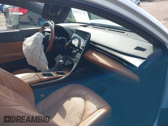 2020 Toyota Avalon Limited z VIN 4T1DZ1FB9LU043377, wystawiony jako IAAI lot #41727905 z przebiegiem 34 998 mil mil oraz . Historia ofert i sprzedaży dostępna na DreamBid. Obrazek 5.
