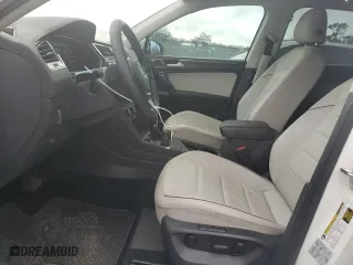 2018 Volkswagen Tiguan SEL Premium with VIN 3VV5B7AX0JM120238, listed as a Copart auction lot 44517575 with 81,991 mi miles and Salvage Title. Bid and sale history available at carsss.com. Image 7.