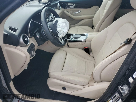 2020 Mercedes-Benz GLC 300 with VIN WDC0G8DB6LF726012, listed as a Copart auction lot 61417835 with 37,688 mi miles and Salvage title. Bid and sale history available at DreamBid. Image 7.