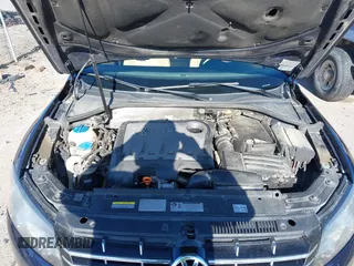 2013 Volkswagen Passat SE с VIN 1VWBN7A39DC129965, выставлен на аукционе IAAI как лот 42302910 с пробегом 182 874 миль миль и . История ставок и продаж доступна на DreamBid. Изображение 10.