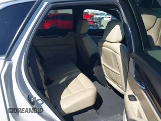 2017 Cadillac XT5 Premium Luxury FWD z VIN 1GYKNCRS9HZ106397, wystawiony jako IAAI lot #41659420 z przebiegiem 54 615 mil mil oraz . Historia ofert i sprzedaży dostępna na DreamBid. Obrazek 8.