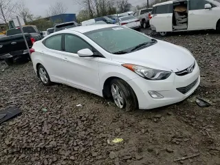 2013 Hyundai Elantra GLS z VIN 5NPDH4AE1DH424095, wystawiony jako Copart lot #52617945 z przebiegiem Nie podano mil oraz Szkody całkowita. Historia ofert i sprzedaży dostępna na DreamBid. Obrazek 11.