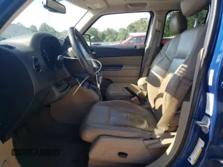 2010 Jeep Patriot Limited z VIN 1J4NF4GB4AD519060, wystawiony jako Copart lot #57623785 z przebiegiem 187 257 mil mil oraz Szkoda całkowita • Salvage title. Historia ofert i sprzedaży dostępna na DreamBid. Obrazek 7.
