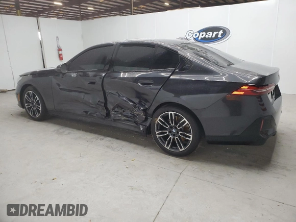 2025 BMW 5 Series 530i with VIN WBA43FJ08SCT75885, listed as a Copart auction lot 83620424 with 0 mi miles and Clean Title. Bid and sale history available at carsss.com. Image 2.