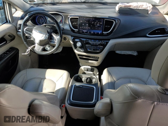 2021 Chrysler Pacifica Touring L with VIN 2C4RC1BGXMR532883, listed as a Copart auction lot 50173485 with 154,431 mi miles and Salvage Title. Bid and sale history available at DreamBid. Image 8.