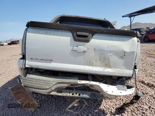 2012 Chevrolet Avalanche LS z VIN 3GNMCEE02CG311239, wystawiony jako Copart lot #52162645 z przebiegiem 177 518 mil mil oraz Szkoda całkowita • Salvage title. Historia ofert i sprzedaży dostępna na DreamBid. Obrazek 6.