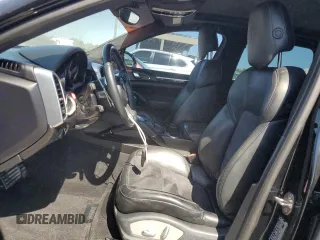 2018 Porsche Cayenne z VIN WP1AA2A23JKA00043, wystawiony jako Copart lot #51791315 z przebiegiem 71 733 mil mil oraz Szkoda całkowita • Salvage title. Historia ofert i sprzedaży dostępna na DreamBid. Obrazek 7.