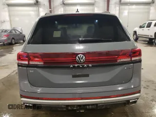 2024 Volkswagen Atlas Peak Edition SE with VIN 1V2CR2CA4RC581662, listed as a Copart auction lot 45403425 with 8,151 mi miles and Salvage title. Bid and sale history available at DreamBid. Image 6.
