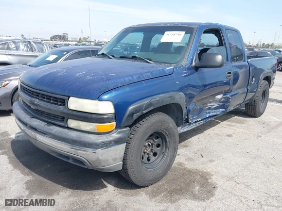 2002 Chevrolet Silverado 1500 Work Truck with VIN 2GCEC19X021368155, listed as a IAAI auction lot 41758746 with 174,877 mi miles. Bid and sale history available at carsss.com. Image 2.