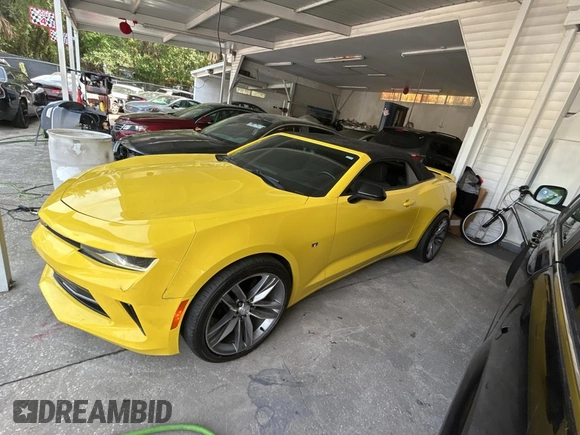 2017 Chevrolet Camaro 1LT z VIN 1G1FB3DS4H0197504, wystawiony jako Copart lot #54631635 z przebiegiem 60 281 mil mil oraz Szkoda całkowita • Salvage title. Historia ofert i sprzedaży dostępna na DreamBid. Obrazek 2.