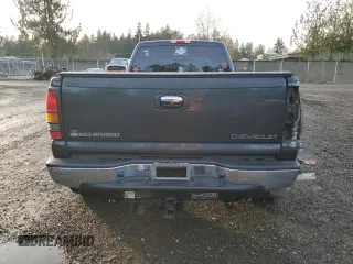 2005 Chevrolet Silverado 3500 LT with VIN 1GCJC33275F832997, listed as a Copart auction lot 84174064 with 205,523 mi miles and Salvage Title. Bid and sale history available at carsss.com. Image 6.