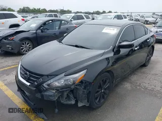 2017 Nissan Altima SV z VIN 1N4AL3AP4HC215163, wystawiony jako IAAI lot #41972238 z przebiegiem 147 627 mil mil oraz . Historia ofert i sprzedaży dostępna na DreamBid. Obrazek 17.