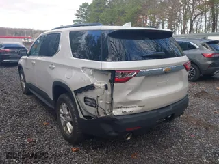 2019 Chevrolet Traverse LT Cloth with VIN 1GNEVGKW6KJ127390, listed as a IAAI auction lot 41971142 with 44,335 mi miles. Bid and sale history available at carsss.com. Image 3.