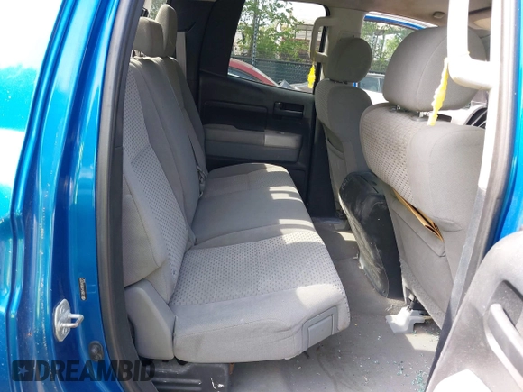 2008 Toyota Tundra 4WD Truck with VIN 5TBBV54198S492975, listed as a IAAI auction lot 42145763 with 281,934 mi miles. Bid and sale history available at carsss.com. Image 8.