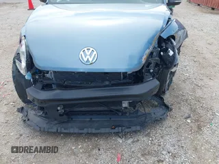 2019 Volkswagen Beetle S with VIN 3VW5DAAT2KM508489, listed as a IAAI auction lot 42539059 with Not provided miles and . Bid and sale history available at DreamBid. Image 6.