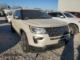 2018 Ford Explorer XLT with VIN 1FM5K8D89JGA55159, listed as a Copart auction lot 76844064 with 132,936 mi miles and Salvage Title. Bid and sale history available at carsss.com. Image 4.