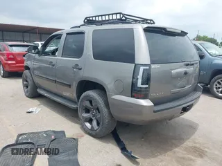 2007 Chevrolet Tahoe LS with VIN 1GNFC13C57R279441, listed as a IAAI auction lot 42428981 with 229,827 mi miles and . Bid and sale history available at DreamBid. Image 3.