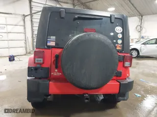2018 Jeep Wrangler JK Unlimited Altitude with VIN 1C4BJWEG0JL937560, listed as a IAAI auction lot 41629677 with 36,948 mi miles. Bid and sale history available at carsss.com. Image 16.