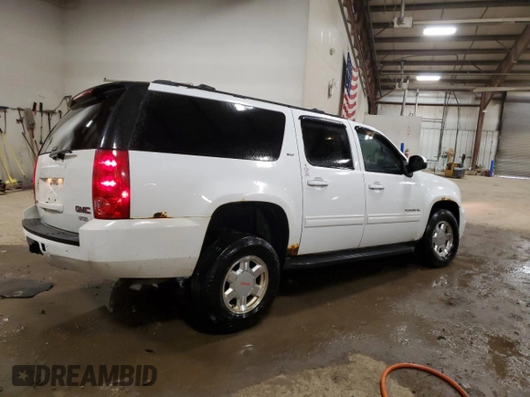 2011 GMC Yukon XL SLT with VIN 1GKS2KE32BR286468, listed as a Copart auction lot 50509415 with 271,634 mi miles and Clean Title. Bid and sale history available at carsss.com. Image 3.