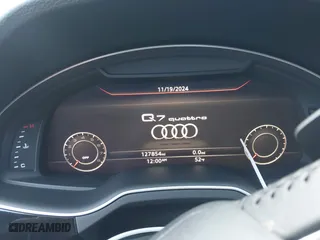 2017 Audi Q7 Premium Plus with VIN WA1LAAF78HD004770, listed as a IAAI auction lot 41251276 with 127,854 mi miles. Bid and sale history available at carsss.com. Image 7.