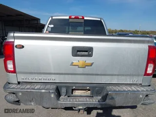 2017 Chevrolet Silverado 1500 LTZ with VIN 3GCUKSEJ9HG307781, listed as a IAAI auction lot 40750197 with 114,358 mi miles. Bid and sale history available at carsss.com. Image 17.