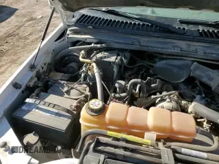 2001 Ford F-250 z VIN 3FTNF21L81MA77058, wystawiony jako Copart lot #85871654 z przebiegiem 163 557 mil mil oraz Szkoda całkowita • Salvage title. Historia ofert i sprzedaży dostępna na DreamBid. Obrazek 13.