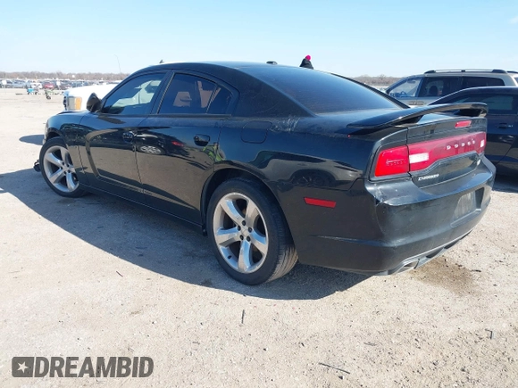 2013 Dodge Charger RT with VIN 2C3CDXCT4DH686677, listed as a IAAI auction lot 41237956 with 145,692 mi miles. Bid and sale history available at carsss.com. Image 3.