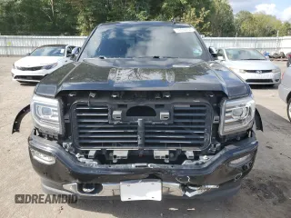 2018 GMC Sierra 1500 Denali z VIN 3GTU2PEJ3JG523077, wystawiony jako Copart lot #72094704 z przebiegiem 117 756 mil mil oraz Szkoda całkowita • Salvage title. Historia ofert i sprzedaży dostępna na DreamBid. Obrazek 5.
