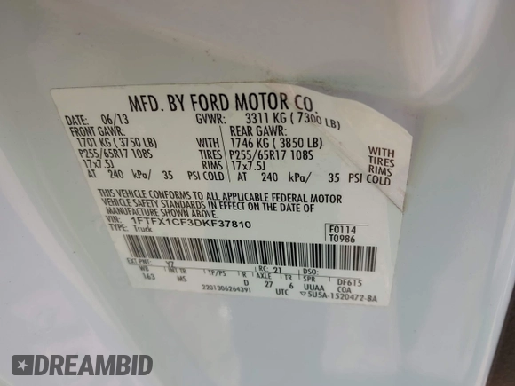 2013 Ford F-150 XL with VIN 1FTFX1CF3DKF37810, listed as a IAAI auction lot 41970478 with 211,781 mi miles. Bid and sale history available at carsss.com. Image 9.