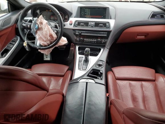 2014 BMW 6 Series 650i xDrive z VIN WBA6B4C54ED371324, wystawiony jako Copart lot #49016325 z przebiegiem 113 395 mil mil oraz Szkoda całkowita • Salvage title. Historia ofert i sprzedaży dostępna na DreamBid. Obrazek 8.