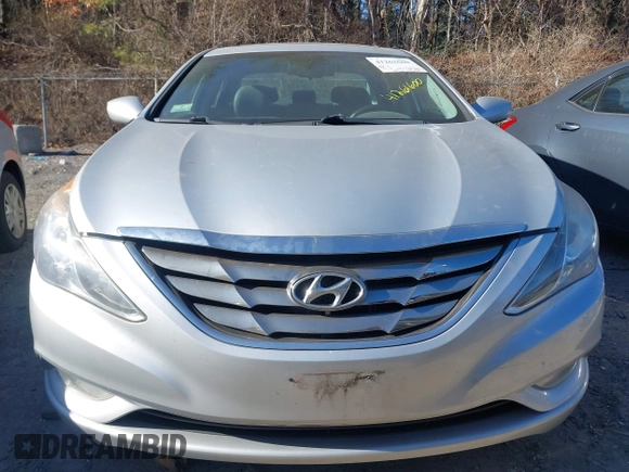 2012 Hyundai Sonata Limited with VIN 5NPEC4ABXCH434941, listed as a IAAI auction lot 41261600 with 87,776 mi miles and . Bid and sale history available at DreamBid. Image 6.