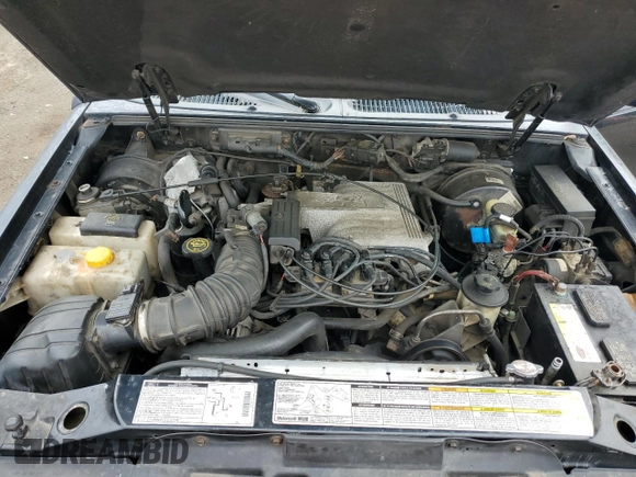 2000 Ford Explorer XLT with VIN 1FMZU83P2YZC66819, listed as a Copart auction lot 59684405 with 298,179 mi miles and Salvage title. Bid and sale history available at DreamBid. Image 11.