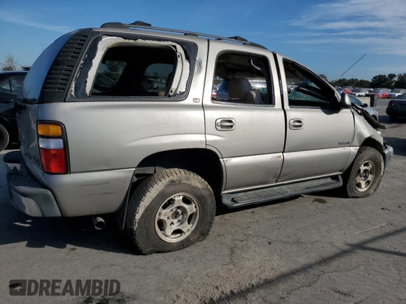 2000 GMC Yukon SLE with VIN 1GKEK13T2YJ130870, listed as a Copart auction lot 82887054 with 310,765 mi miles and Salvage Title. Bid and sale history available at carsss.com. Image 3.