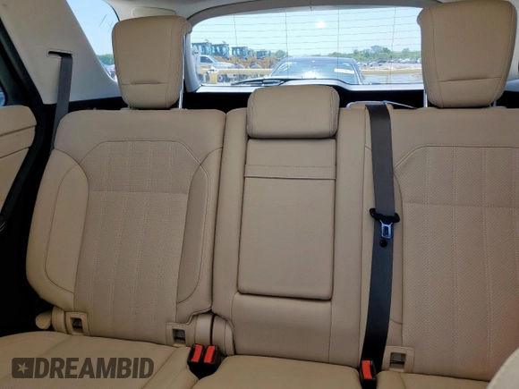 2017 Mercedes-Benz GLE 43 AMG с VIN 4JGDA6EB7HA934962, выставлен на аукционе Copart как лот 52124505 с пробегом 29 890 миль миль и Списание • Salvage title. История ставок и продаж доступна на DreamBid. Изображение 10.