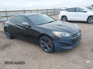 2013 Hyundai Genesis Coupe 2.0T z VIN KMHHT6KD8DU091672, wystawiony jako IAAI lot #42540590 z przebiegiem 147 480 mil mil oraz . Historia ofert i sprzedaży dostępna na DreamBid. Obrazek 1.