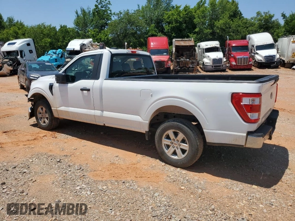 2021 Ford F-150 XL z VIN 1FTMF1C56MKE99832, wystawiony jako Copart lot #58199975 z przebiegiem 86 532 mil mil oraz Szkoda całkowita • Salvage title. Historia ofert i sprzedaży dostępna na DreamBid. Obrazek 2.