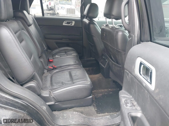 2014 Ford Explorer XLT with VIN 1FM5K8D85EGA00634, listed as a IAAI auction lot 41625396 with 190,926 mi miles. Bid and sale history available at carsss.com. Image 8.