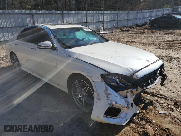 2018 Mercedes-Benz E-Class E 300 with VIN WDDZF4JB3JA479772, listed as a Copart auction lot 72808072 with 41,642 mi miles. Bid and sale history available at carsss.com. Image 4.